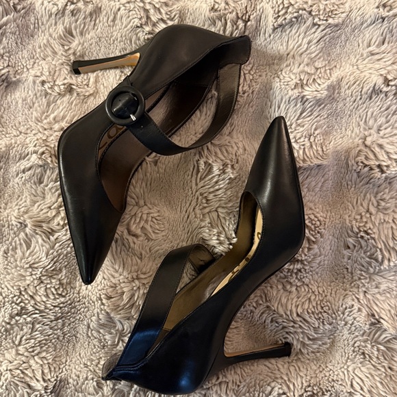Sam Edelman Black Asymmetric Strap Pumps - Picture 2 of 4